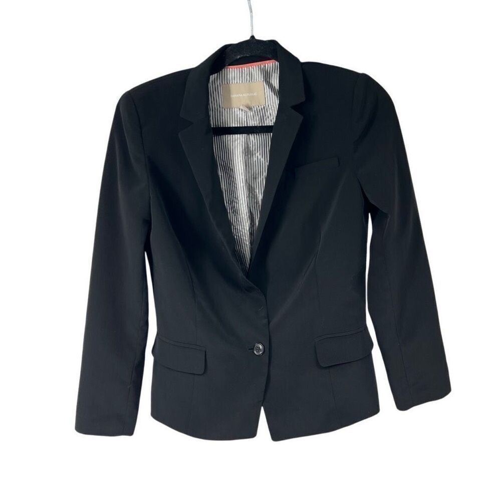 Banana Republic Black Single Button Closure Blazer Sz 2 Women’s‎